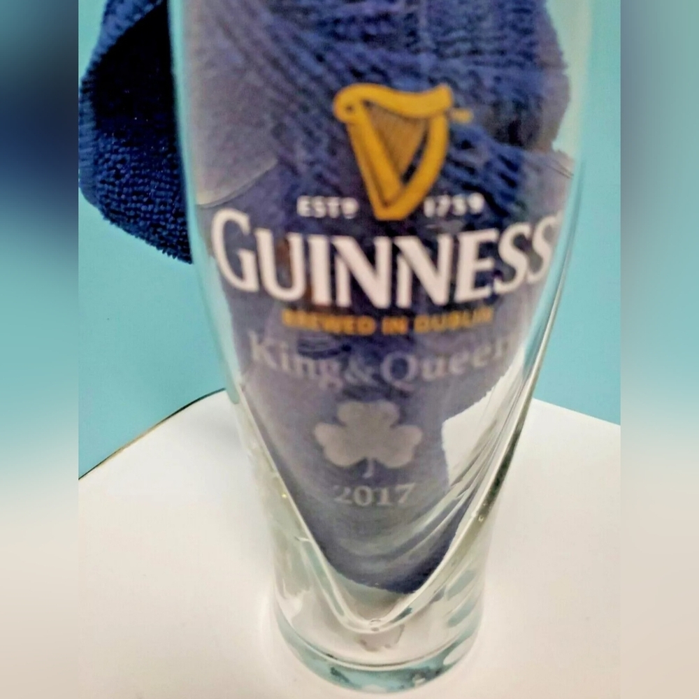 Guinness Embossed Golden Harp Beer Pint Glass King & Queen 2017 Edition